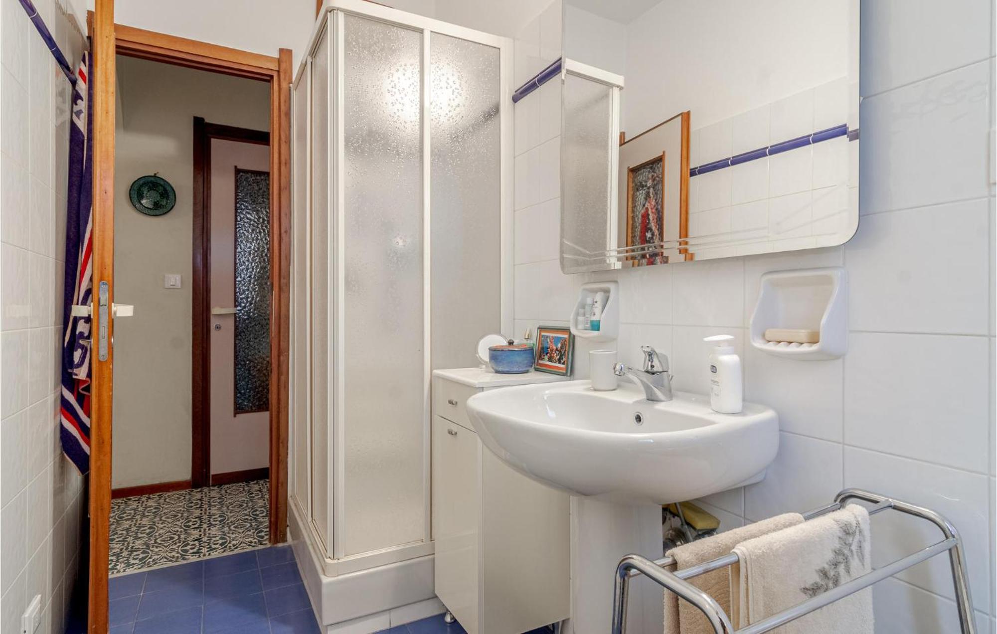 1 Bedroom Lovely Apartment In 拉帕洛 外观 照片